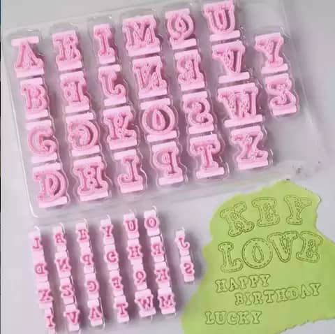 ensemble d’alphabet pour gâteau